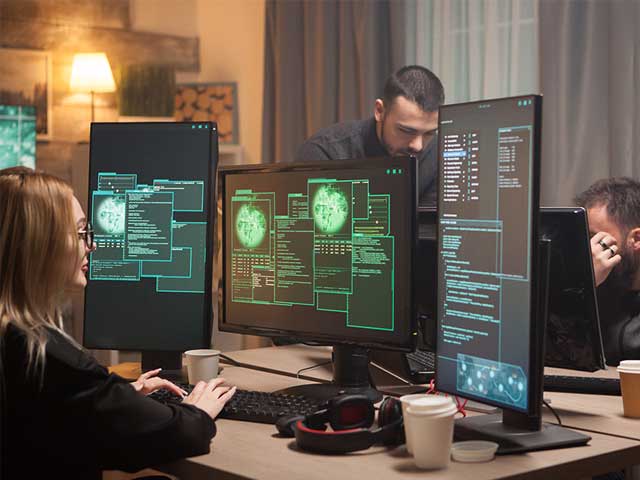 10 information technology banner